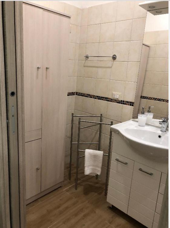 Al Centro Di Cagliari Apartment ภายนอก รูปภาพ