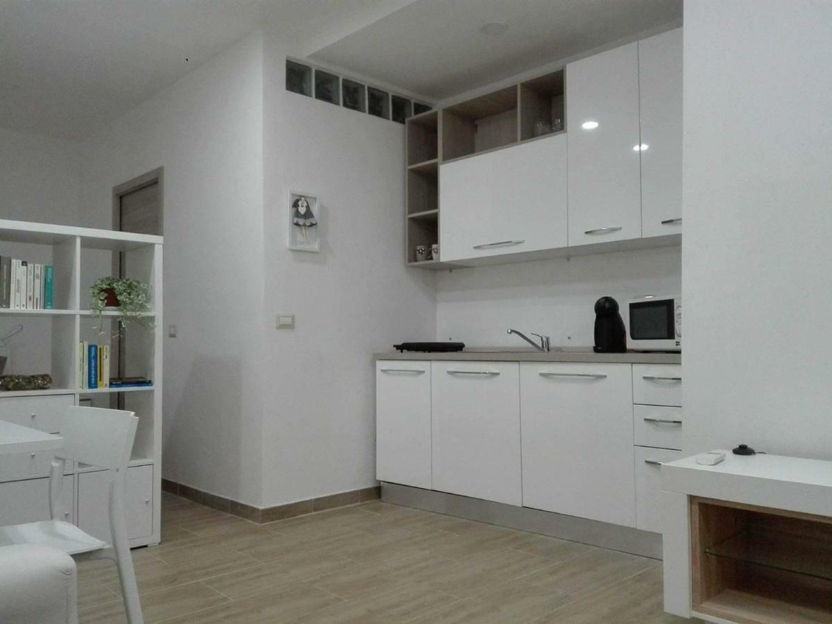Al Centro Di Cagliari Apartment ภายนอก รูปภาพ