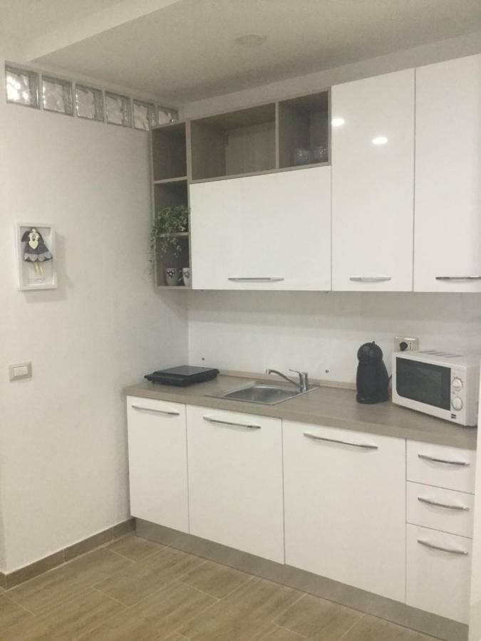 Al Centro Di Cagliari Apartment ภายนอก รูปภาพ