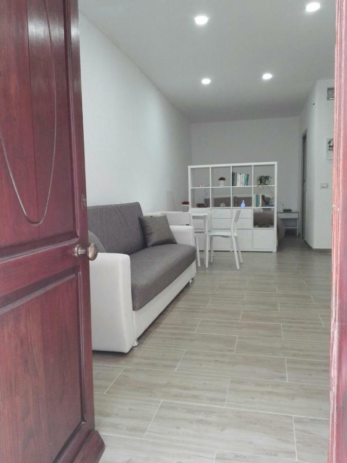 Al Centro Di Cagliari Apartment ภายนอก รูปภาพ