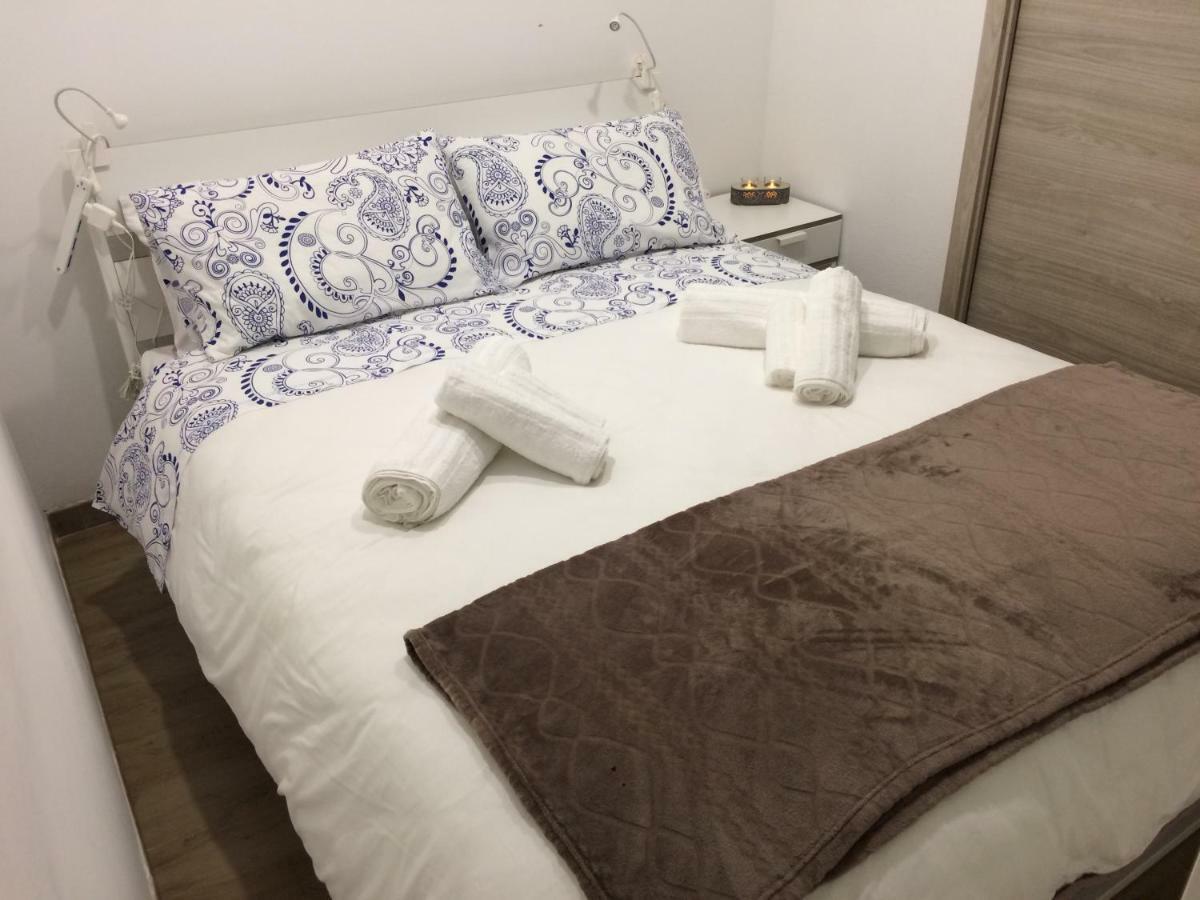 Al Centro Di Cagliari Apartment ภายนอก รูปภาพ